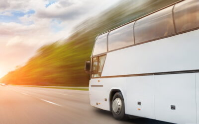 Jövőre az autóutak és főutak használatáért is fizetniük kell a busztársaságoknak