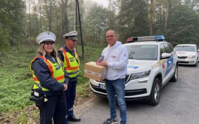 Vadriasztót kaptak a zsaruk, hogy ne törjenek a rendőrautók