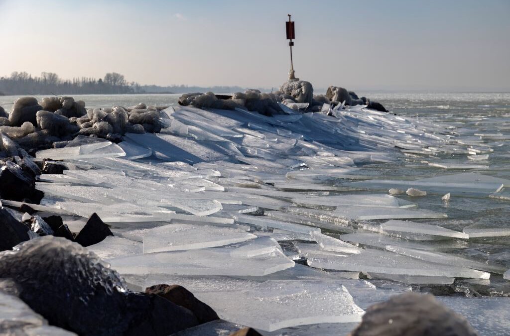 Életveszélyes a Balaton jege