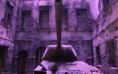 Harckocsik érkeznek Budapestre