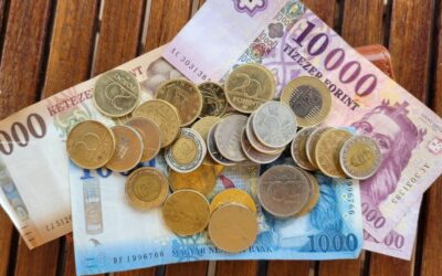 A KSH szerint a bruttó átlagkereset 658 400, a nettó 452 700 forint volt márciusban