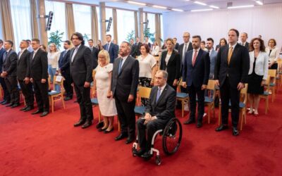 Átvették megbízólevelüket a magyar EP-képviselők
