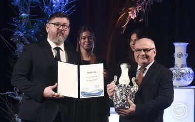 Császár Attila kapta a közmédia egyik legrangosabb díját