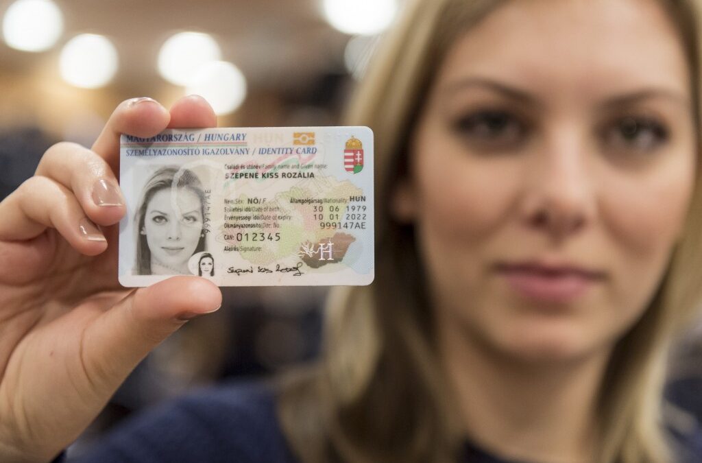 Kormányzati Tájékoztatási Központ: Továbbra is ingyenes marad a személyi igazolvány