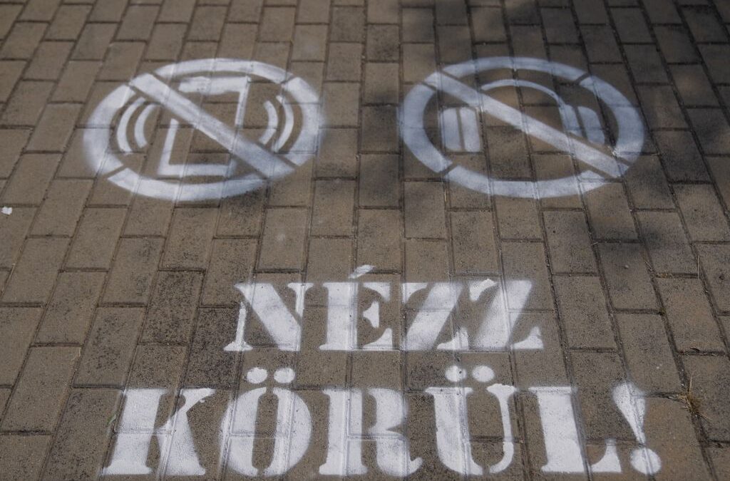 Nem hallod a vonatot? A MÁV most figyelmeztet rá