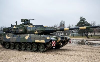 Felvonul a hadsereg a Városligetbe