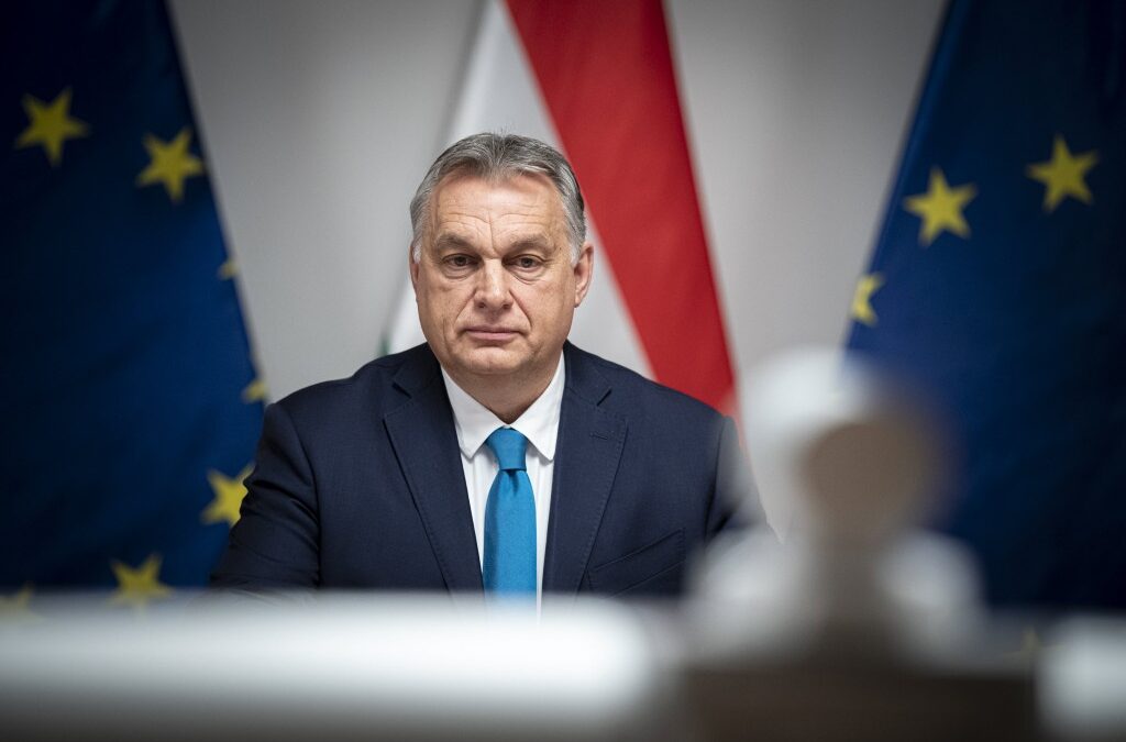 Bloomberg: bevásárol egy Orbánhoz lojális vállalkozói elit